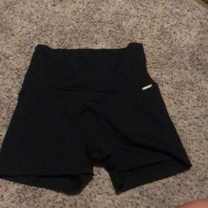 ECHT scrunch Booty Shorts